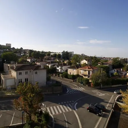 *grand T3*lumineux*vue*parking*